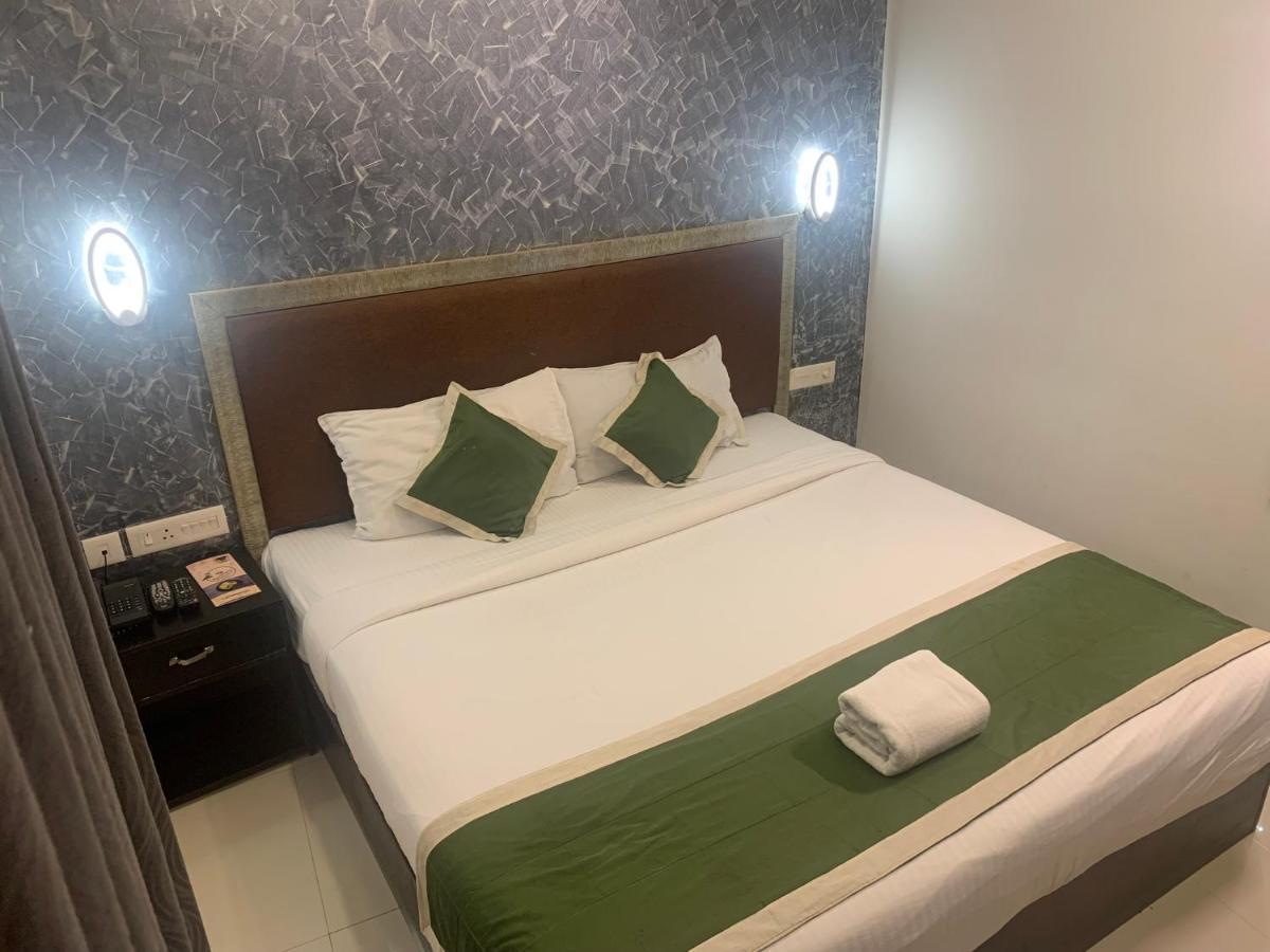 Hotel Greenlife Kochi Extérieur photo